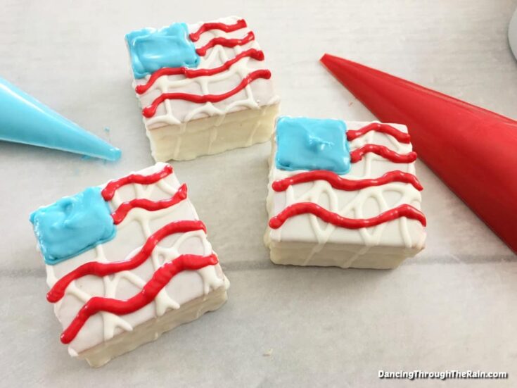 Image for American Flag Snack Cakes &ndash; Easy Patriotic Desserts!